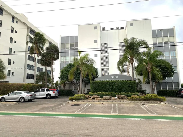 9200 W Bay Harbor Dr # 4B, Bay Harbor Islands FL 33154