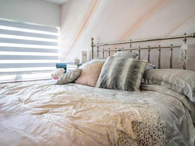 9200 W Bay Harbor Dr # 4B, Bay Harbor Islands FL 33154