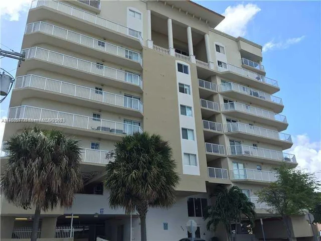 280 SW 20th Rd # 303, Miami FL 33129