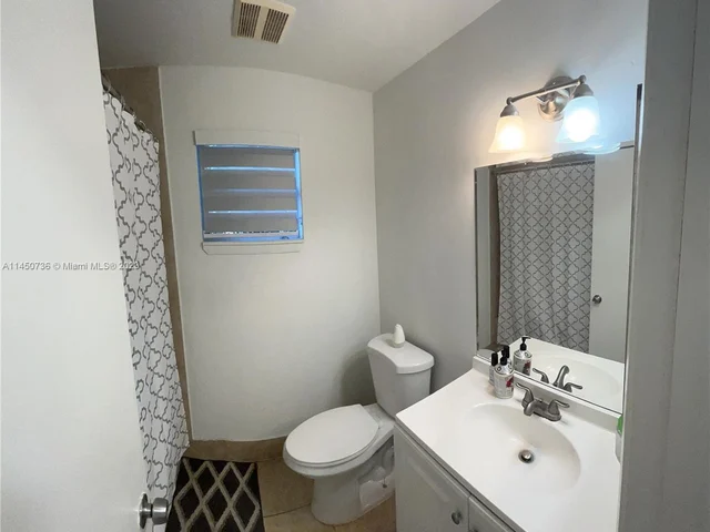 9206 SW 147th Ct, Miami FL 33196