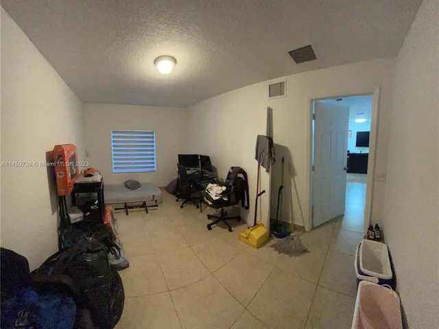 9206 SW 147th Ct, Miami FL 33196