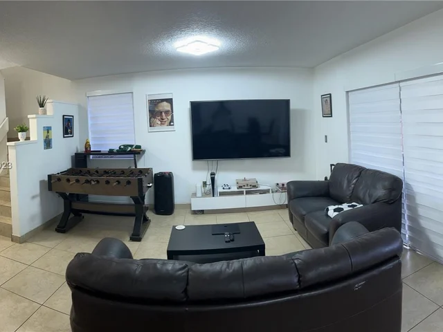 9206 SW 147th Ct, Miami FL 33196