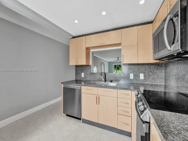 1001 Lincoln A # 1001, Boca Raton FL 33434