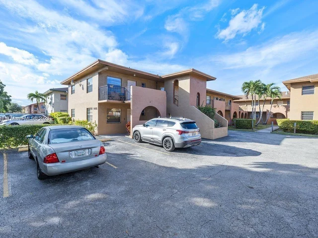 1695 W 42nd St # 102, Hialeah FL 33012