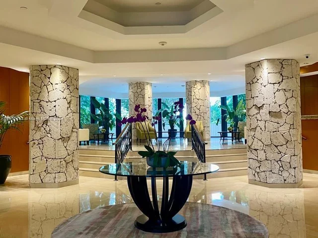 1121 Crandon Blvd # E306, Key Biscayne FL 33149