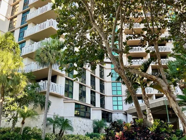 1121 Crandon Blvd # E306, Key Biscayne FL 33149