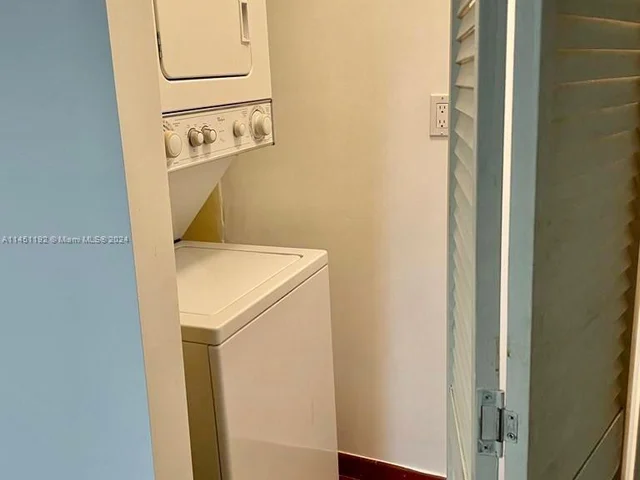 1121 Crandon Blvd # E306, Key Biscayne FL 33149