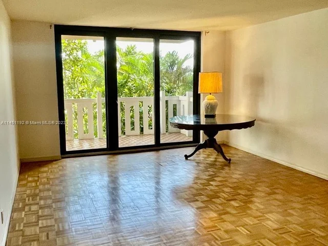 1121 Crandon Blvd # E306, Key Biscayne FL 33149