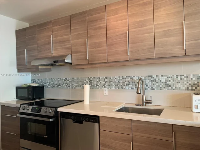 100 Lincoln Rd # 440, Miami Beach FL 33139