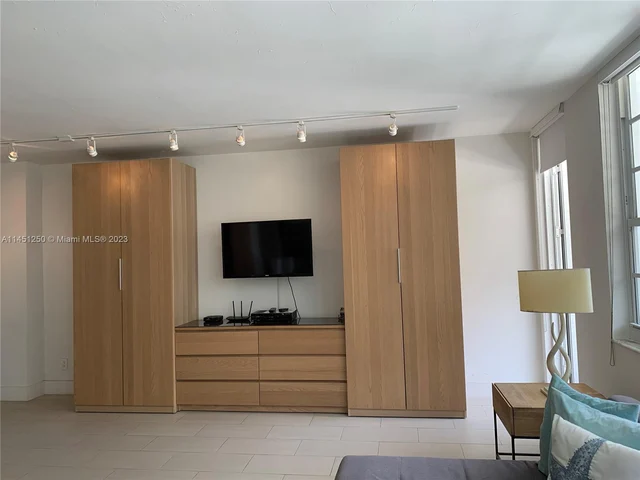 100 Lincoln Rd # 440, Miami Beach FL 33139