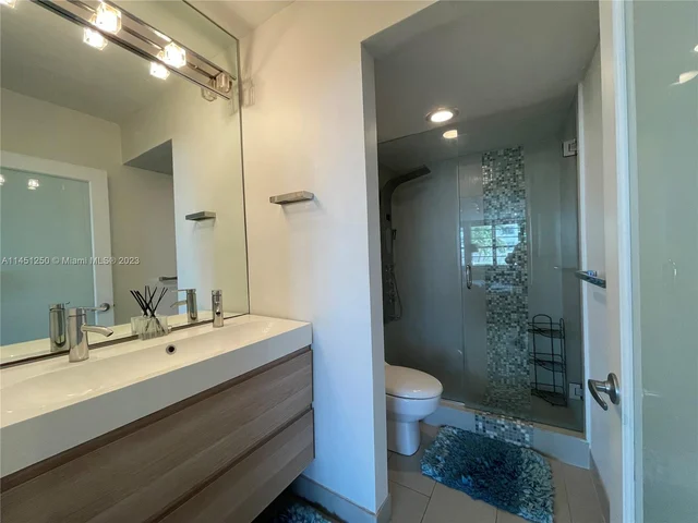 100 Lincoln Rd # 440, Miami Beach FL 33139