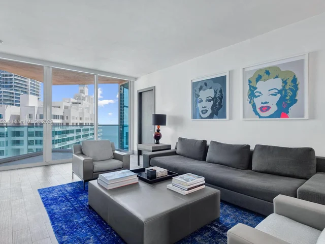 300 S Pointe Dr # 2306, Miami Beach FL 33139