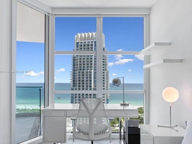 300 S Pointe Dr # 2306, Miami Beach FL 33139