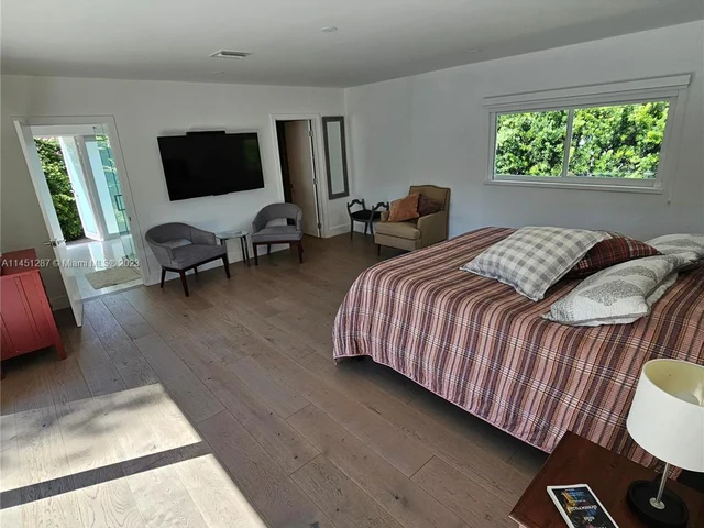 1204 Placetas Ave, Coral Gables FL 33146