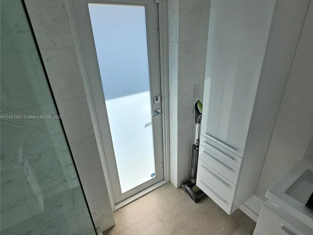 1204 Placetas Ave, Coral Gables FL 33146