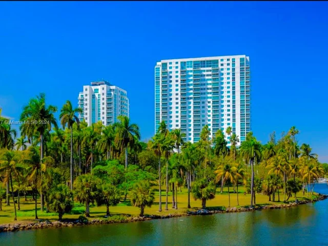 1861 NW South River Dr # 02, Miami FL 33125