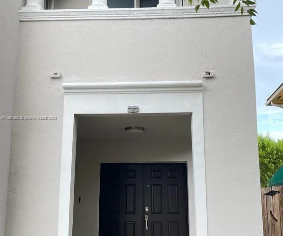 14301 SW 130th ave, Miami FL 33186