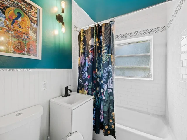 901 NE 16th Pl, Fort Lauderdale FL 33305