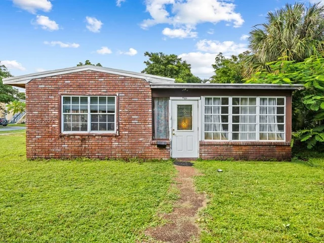 901 NE 16th Pl, Fort Lauderdale FL 33305