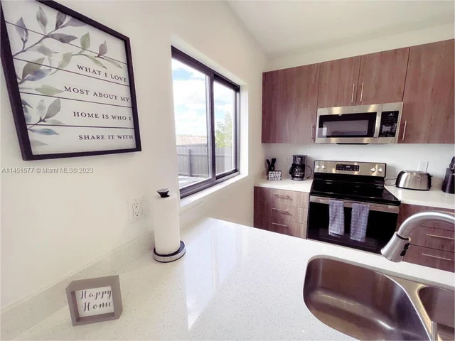 221 NW 12th Ct # 221, Florida City FL 33034