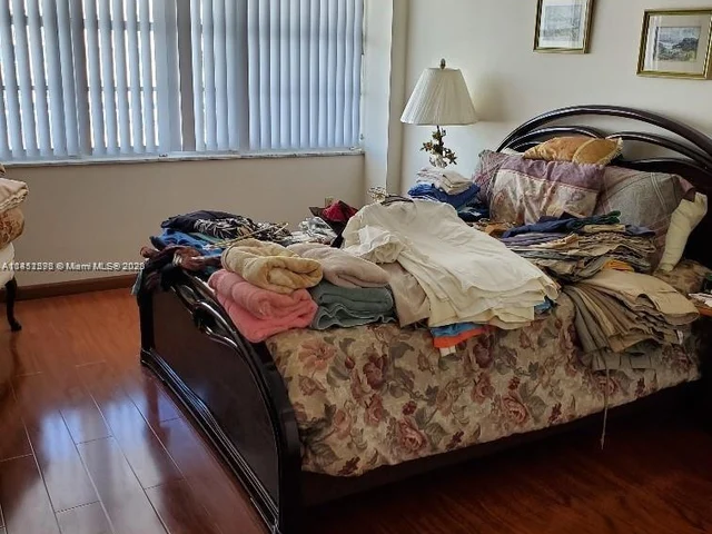 18031 Biscayne Blvd # 1401, Aventura FL 33160