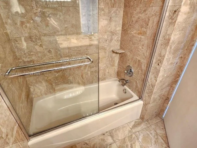 18031 Biscayne Blvd # 1401, Aventura FL 33160