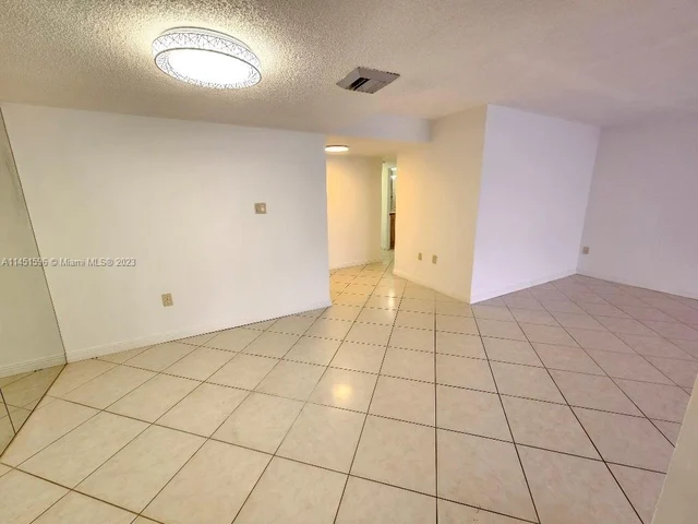 18031 Biscayne Blvd # 1401, Aventura FL 33160