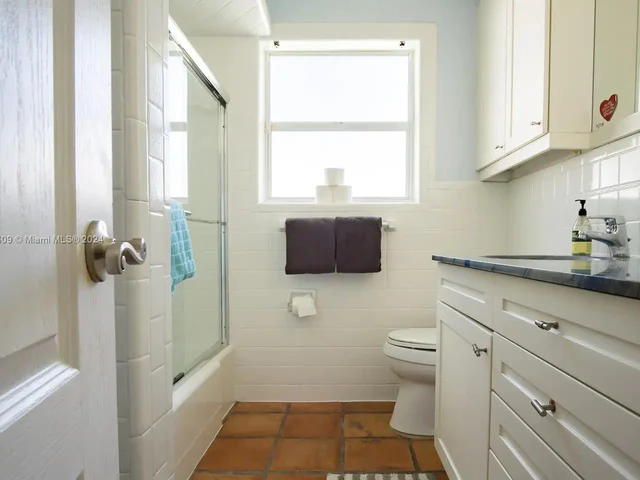 3467 Fillmore St, Hollywood FL 33021