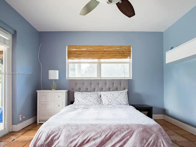 3467 Fillmore St, Hollywood FL 33021