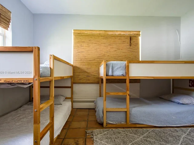 3467 Fillmore St, Hollywood FL 33021