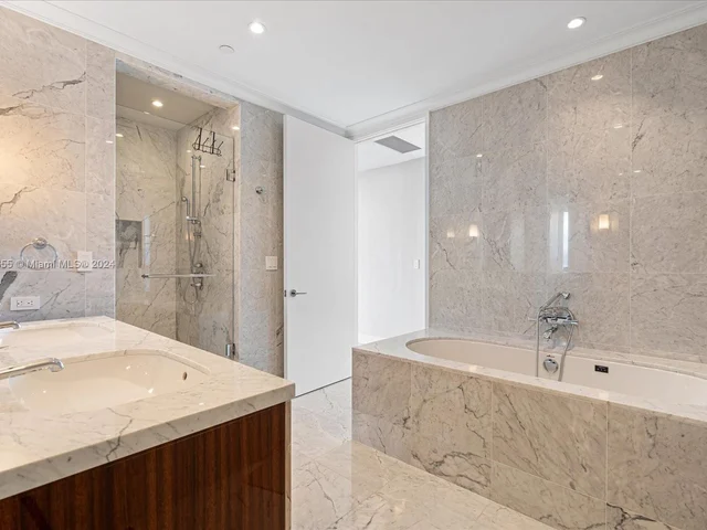 15701 Collins Ave # 4401, Sunny Isles Beach FL 33160