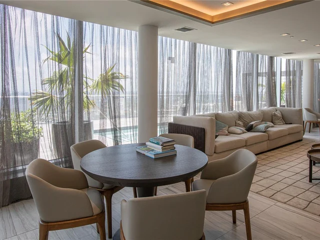 4010 S Ocean Dr # T3504, Hollywood FL 33019