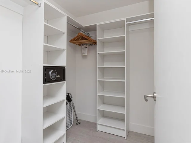 4010 S Ocean Dr # T3504, Hollywood FL 33019