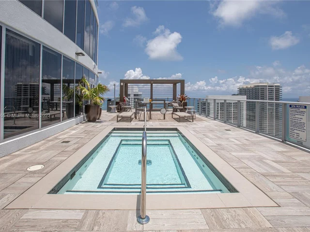 4010 S Ocean Dr # T3504, Hollywood FL 33019