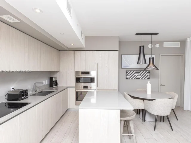 4010 S Ocean Dr # T3504, Hollywood FL 33019