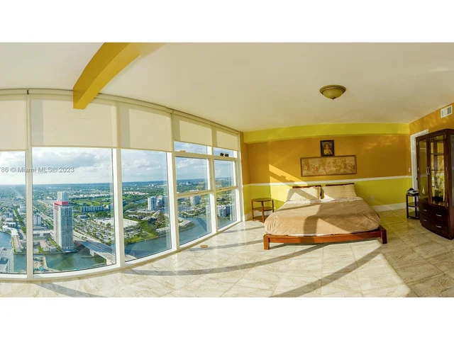1830 S Ocean Dr # 5107, Hallandale Beach FL 33009