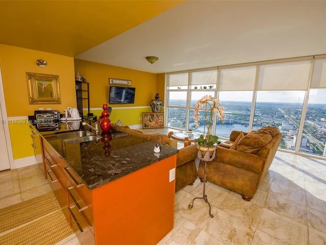 1830 S Ocean Dr # 5107, Hallandale Beach FL 33009