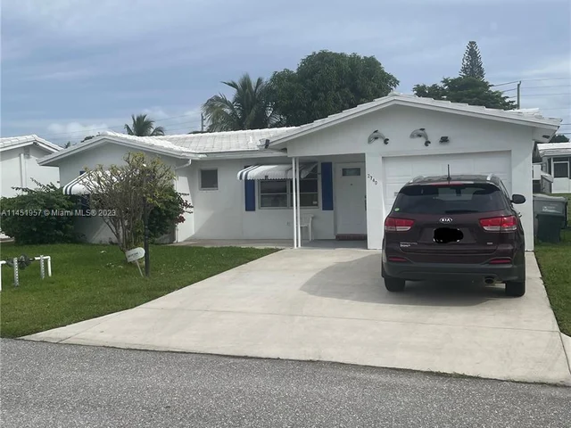 2740 NW 1st Ter, Pompano Beach FL 33064