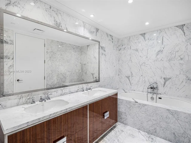 15701 Collins Ave # 2905, Sunny Isles Beach FL 33160