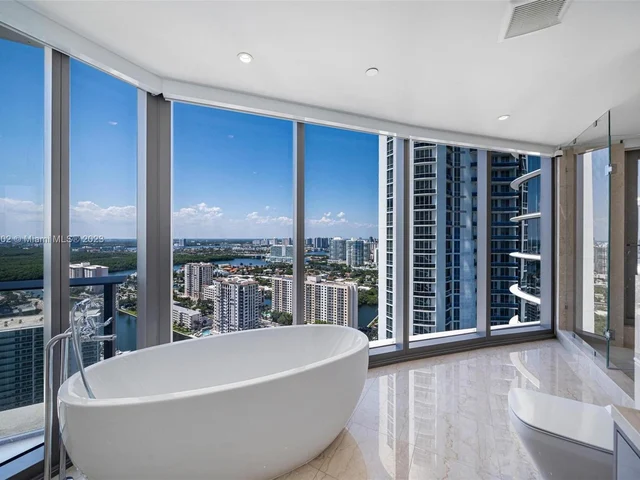15701 Collins Ave # 2905, Sunny Isles Beach FL 33160