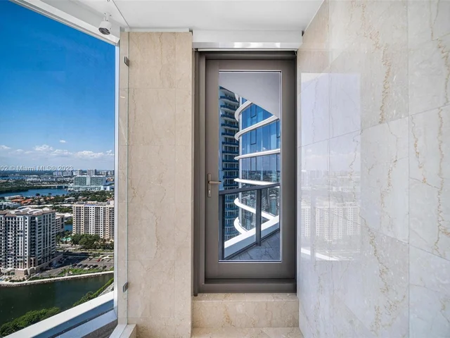 15701 Collins Ave # 2905, Sunny Isles Beach FL 33160