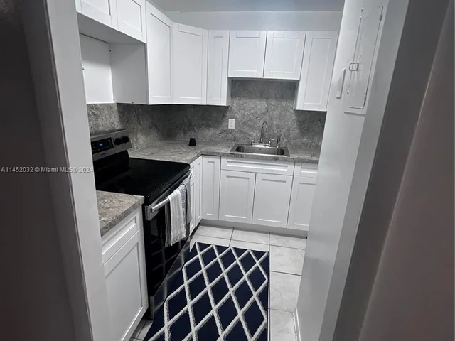 5050 NW 7th St # 505, Miami FL 33126