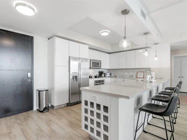 999 SW 1st Ave # 1412, Miami FL 33130