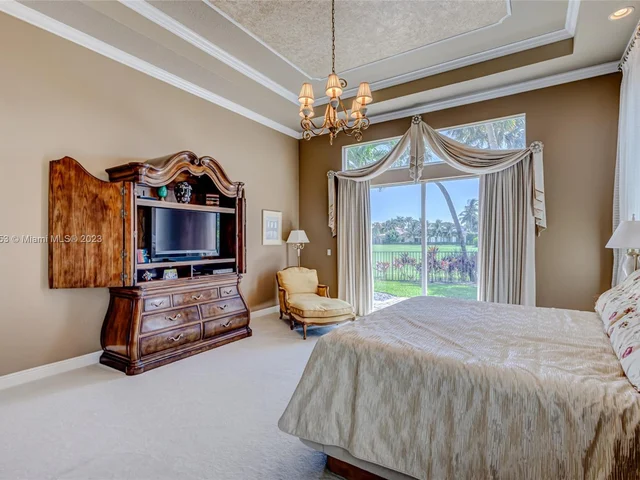 522 Les Jardin Dr, Palm Beach Gardens FL 33410