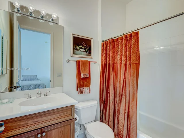 522 Les Jardin Dr, Palm Beach Gardens FL 33410