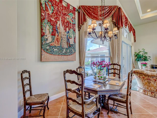 522 Les Jardin Dr, Palm Beach Gardens FL 33410