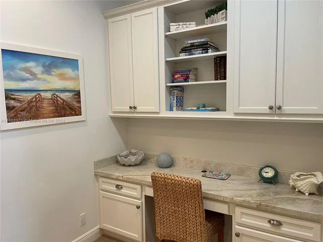 102 Ocean Breeze Dr # 102, Juno Beach FL 33408