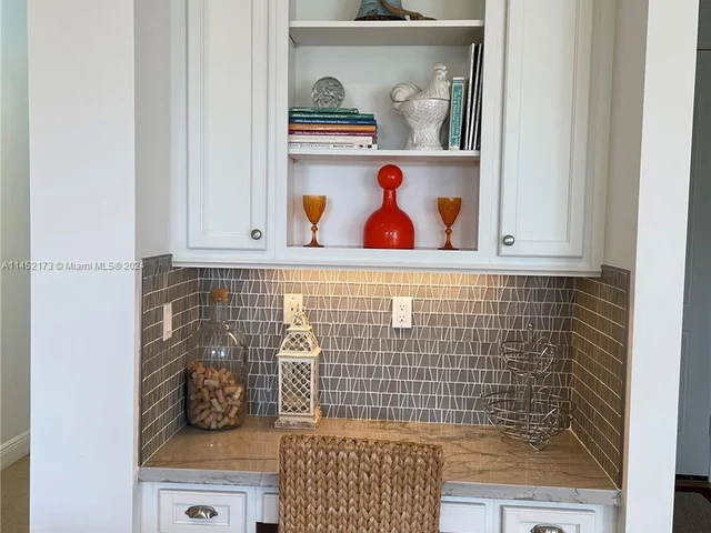 102 Ocean Breeze Dr # 102, Juno Beach FL 33408