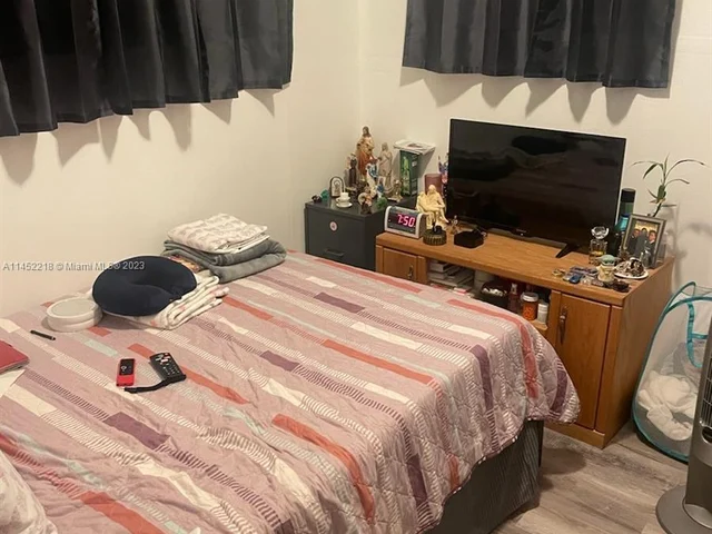 750 NW 17 Ct, Homestead FL 33030