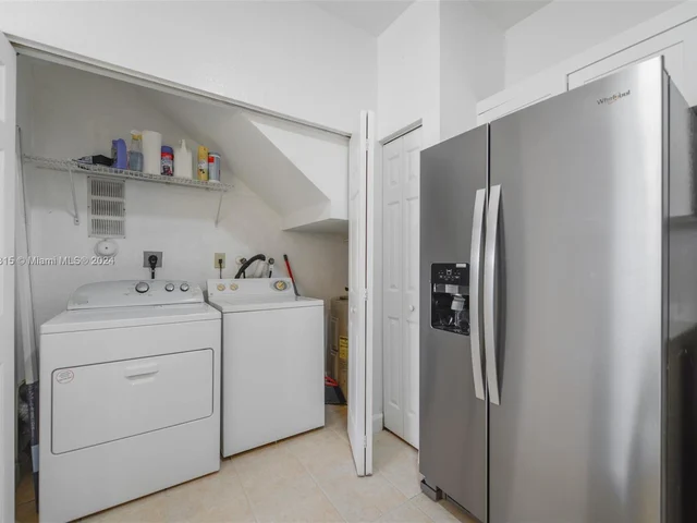 3621 NW 29th Ct # 3621, Lauderdale Lakes FL 33311